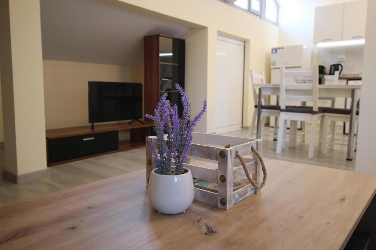 Apartment Happy Holiday Lazur Burgas Exterior foto