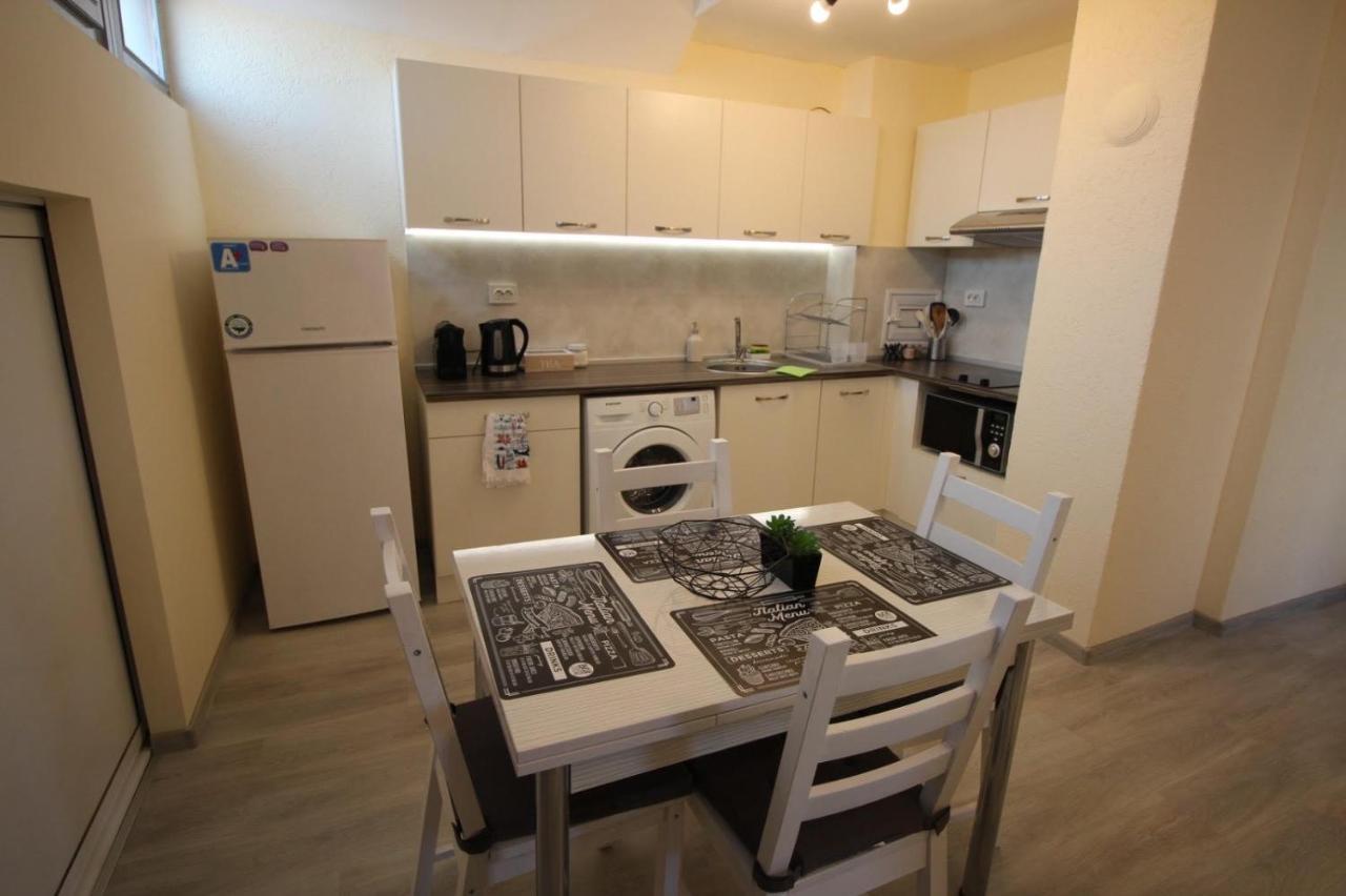 Apartment Happy Holiday Lazur Burgas Exterior foto