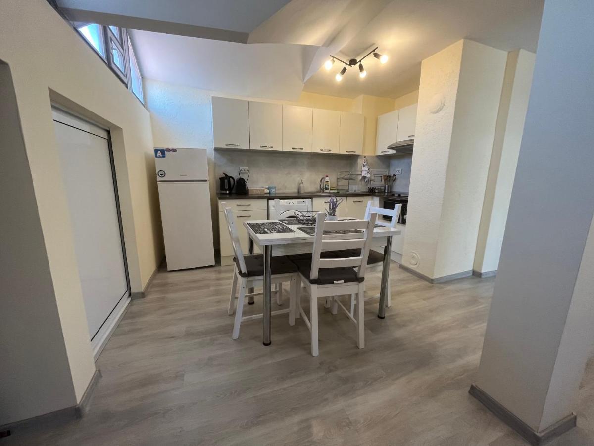 Apartment Happy Holiday Lazur Burgas Exterior foto