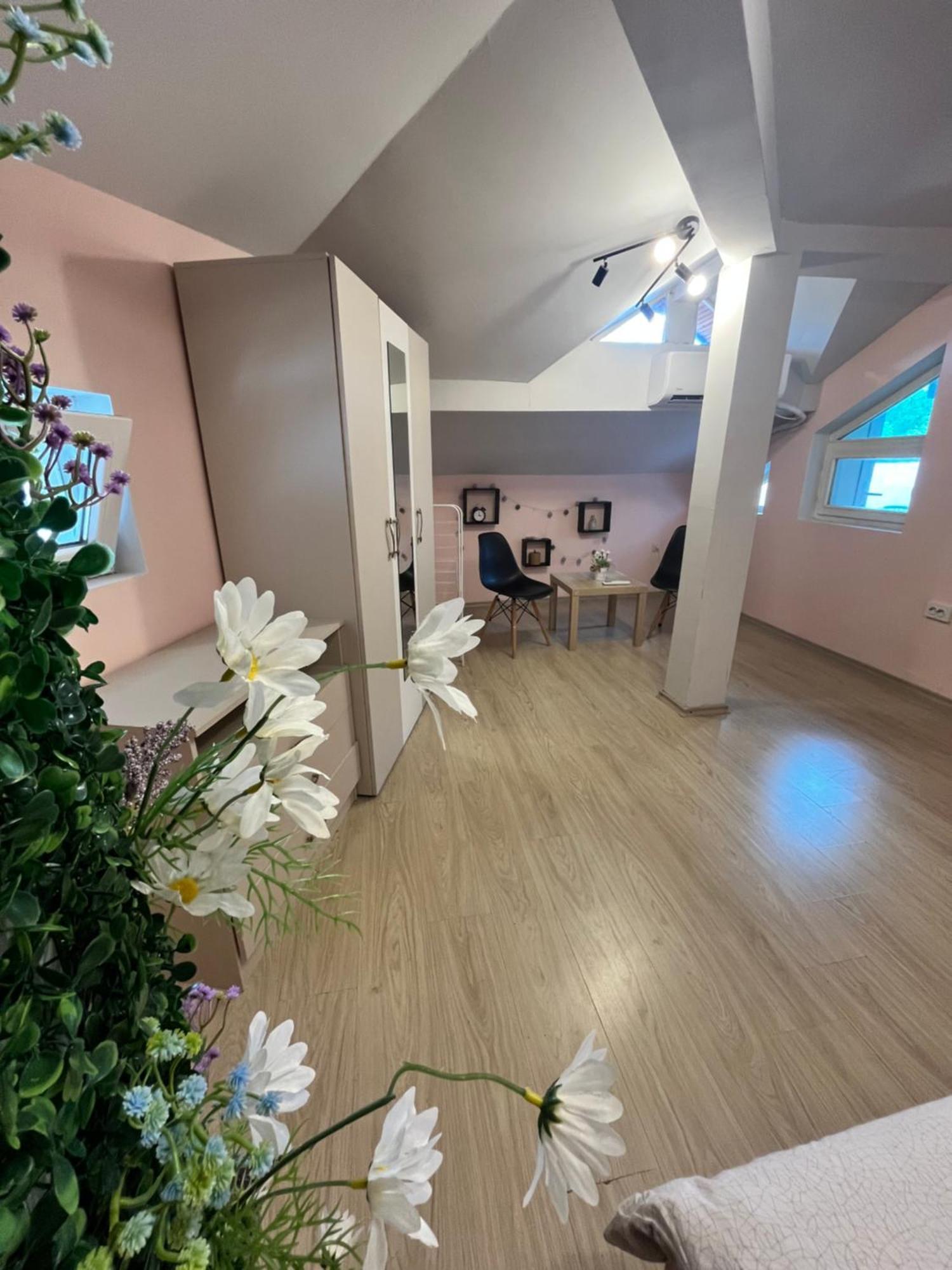 Apartment Happy Holiday Lazur Burgas Exterior foto